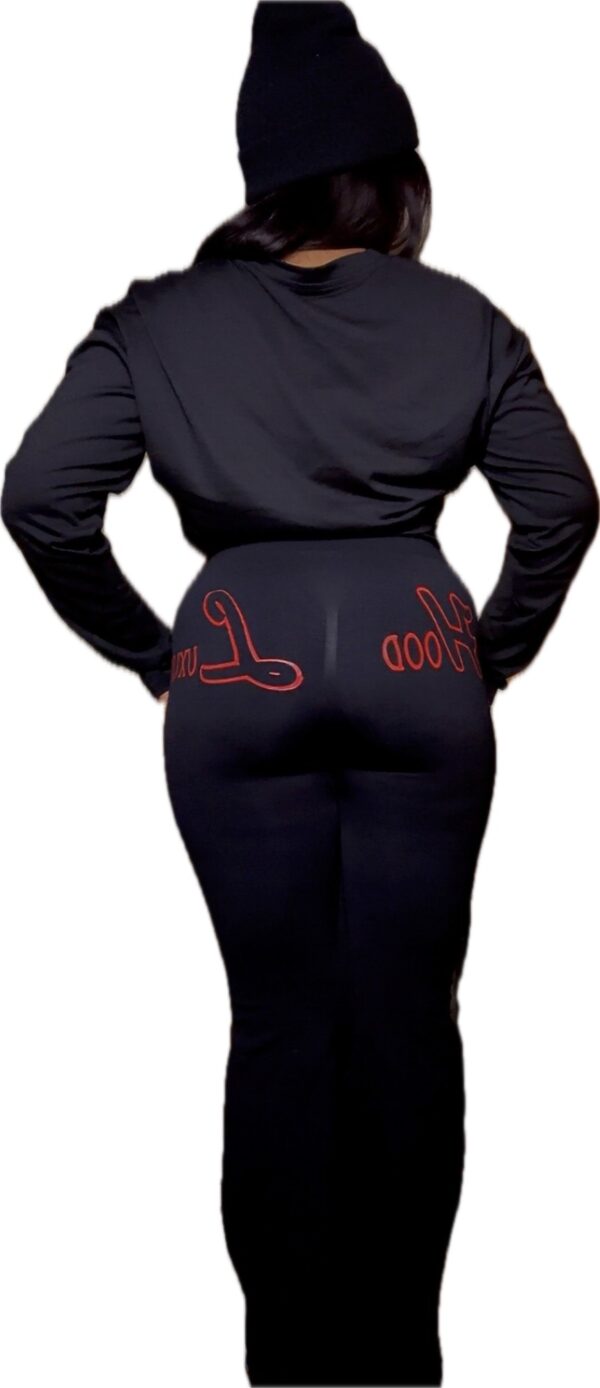 Womens Cropped Sweatshirt W/ Distressed Yoga Pants - Image 5