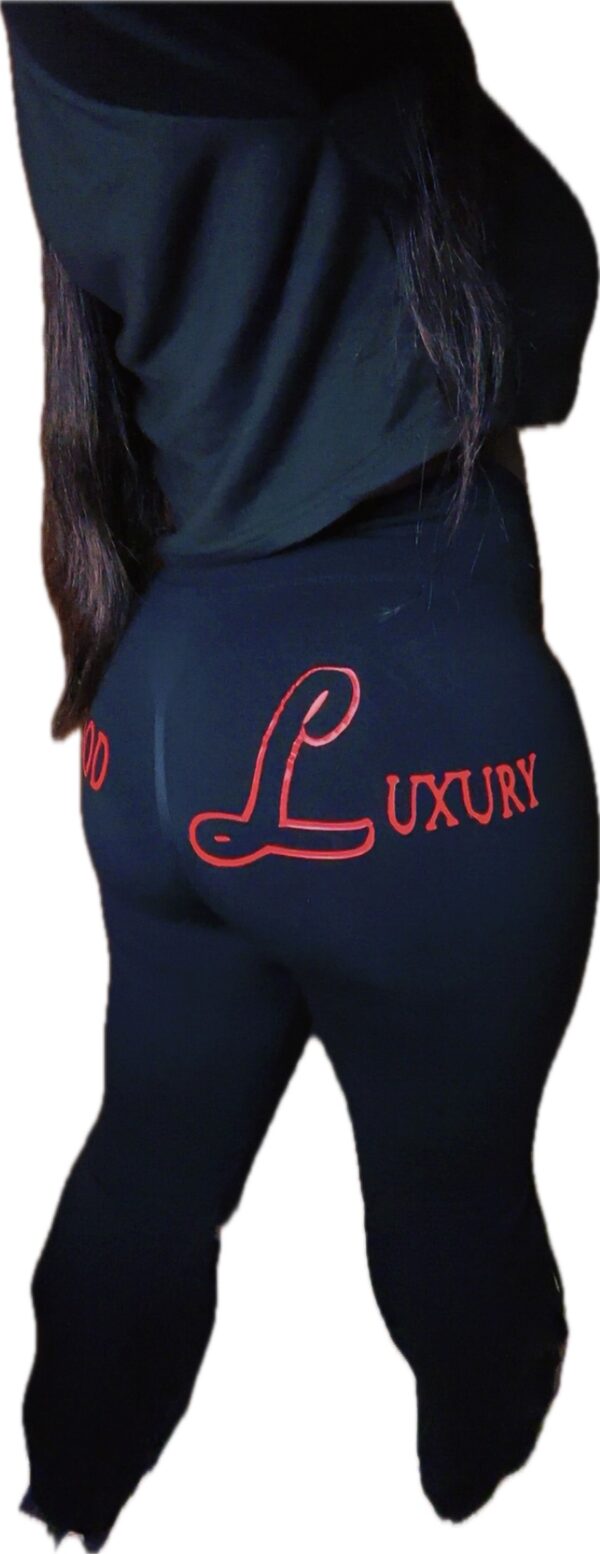 Womens Cropped Sweatshirt W/ Distressed Yoga Pants - Image 3